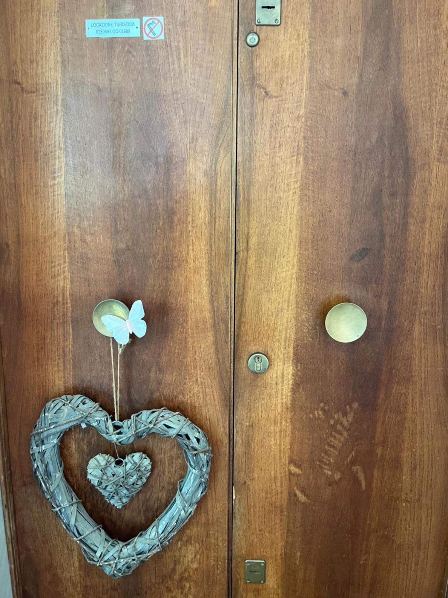 Residenza Delle Farfalle-tripla Con Bagno Privato E Matrimoniale Con Bagno Condiviso Affittacamere
