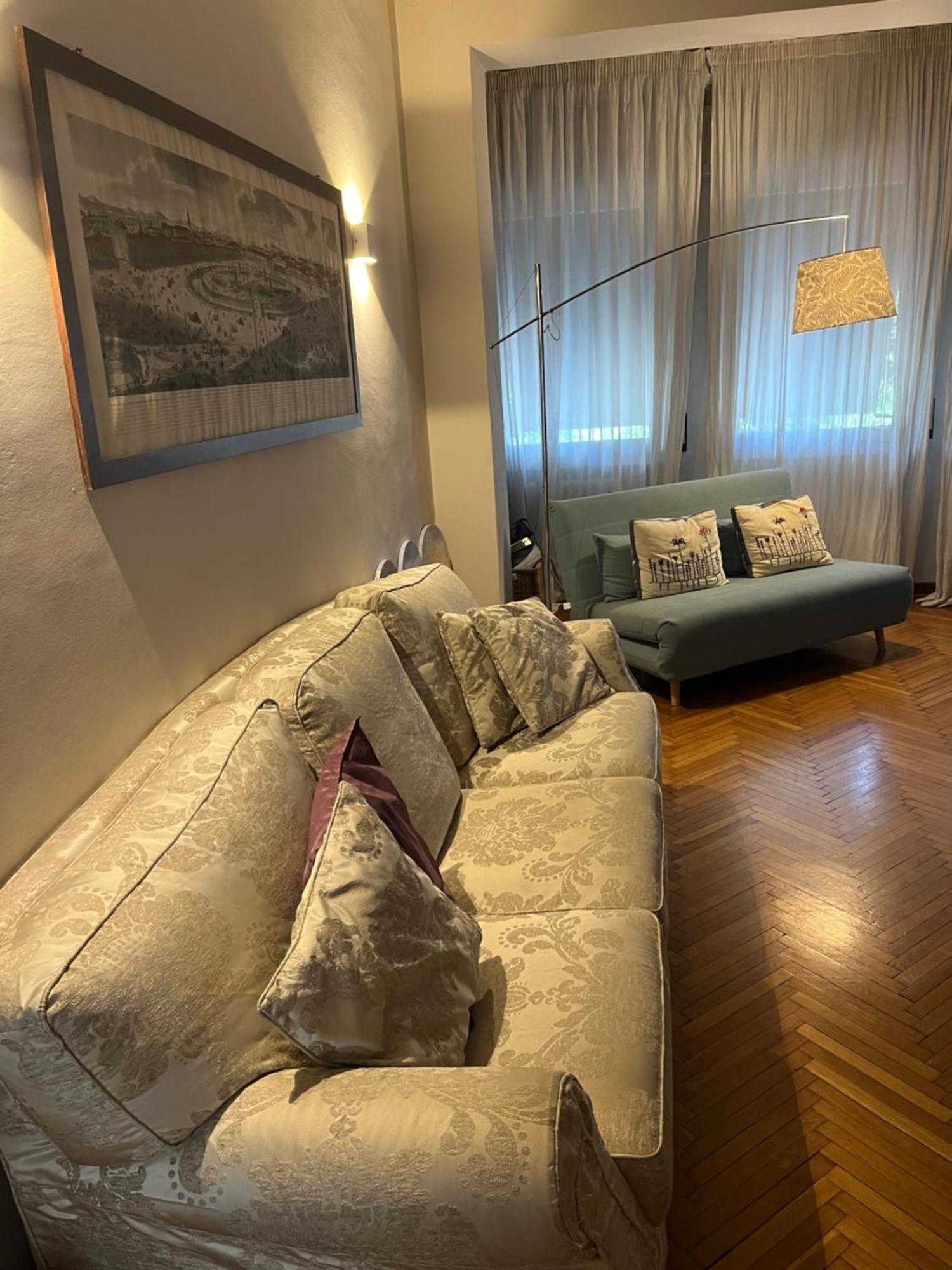 Residenza Delle Farfalle-tripla Con Bagno Privato E Matrimoniale Con Bagno Condiviso Affittacamere
