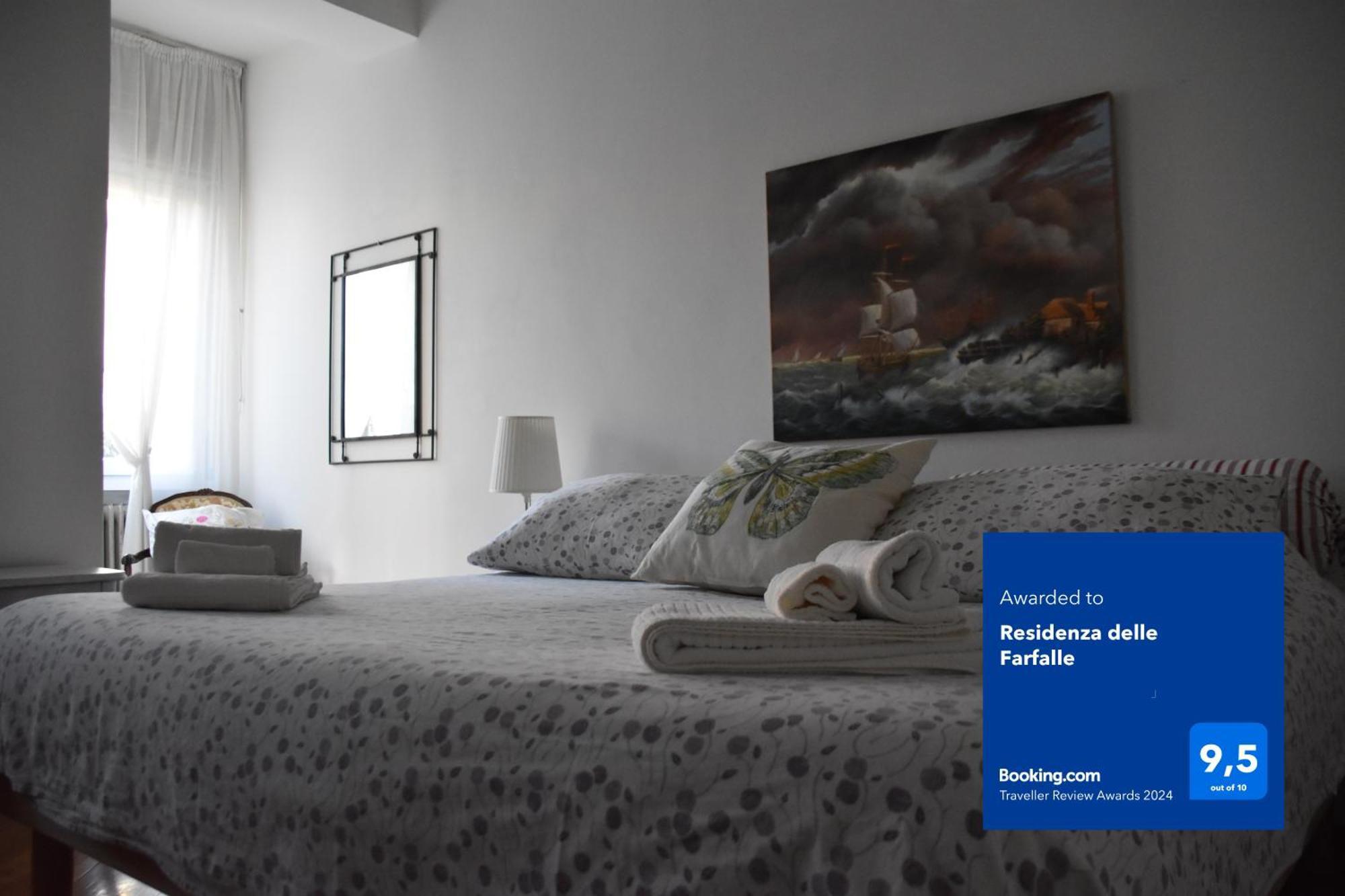 Affittacamere Residenza Delle Farfalle-tripla Con Bagno Privato E Matrimoniale Con Bagno Condiviso *
